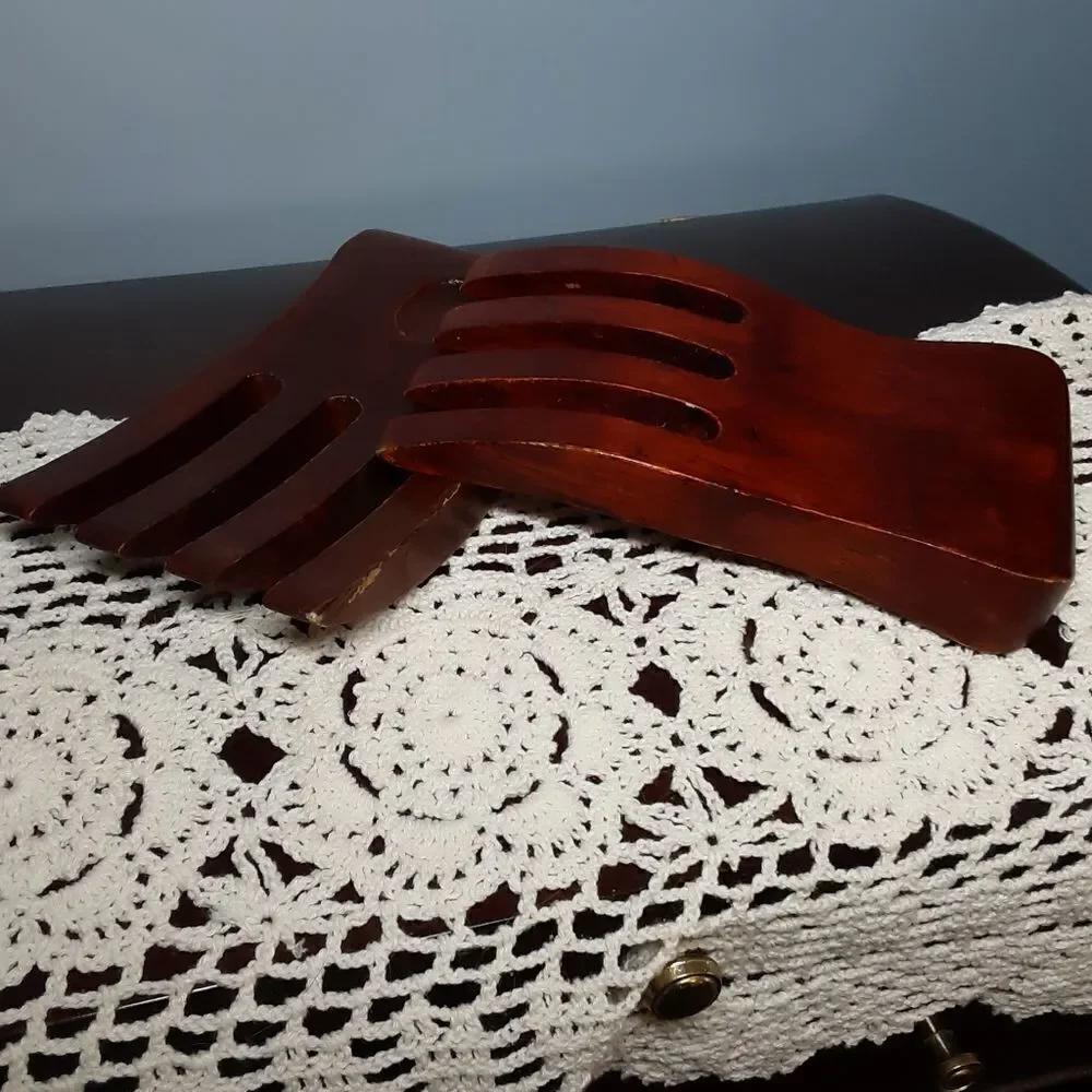 Vintage Bear‎ Claws Rustic Wooden lift that turkey/roast toss salad...